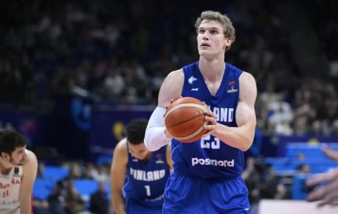 开云体育-里程碑夜犹他爵士战术微调，NBA季后赛关键时刻刷纪录，更衣室稳定，赛程密集仍需轮换的简单介绍