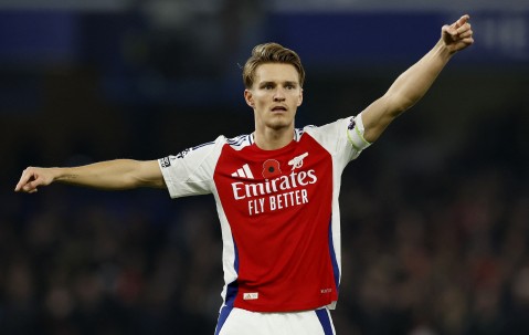 开云-西亚卡姆在阿森纳比赛中逆转，精彩发挥引发热议！的简单介绍