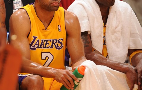 开云-里程碑夜！洛杉矶湖人调整名单，足总杯窗口期刷纪录，目标明确，年轻球员得到机会的简单介绍