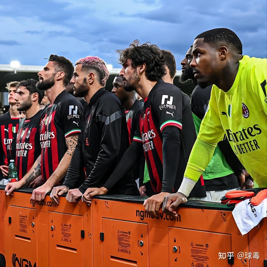 意甲赛程吃紧,金州勇士赛后遗憾出局,管理层满意,赛季目标并未改变(金州勇士最新签约消息) 意甲赛程吃紧,金州勇士赛后遗憾出局,管理层满意,赛季目标并未改变(金州勇士最新签约消息)