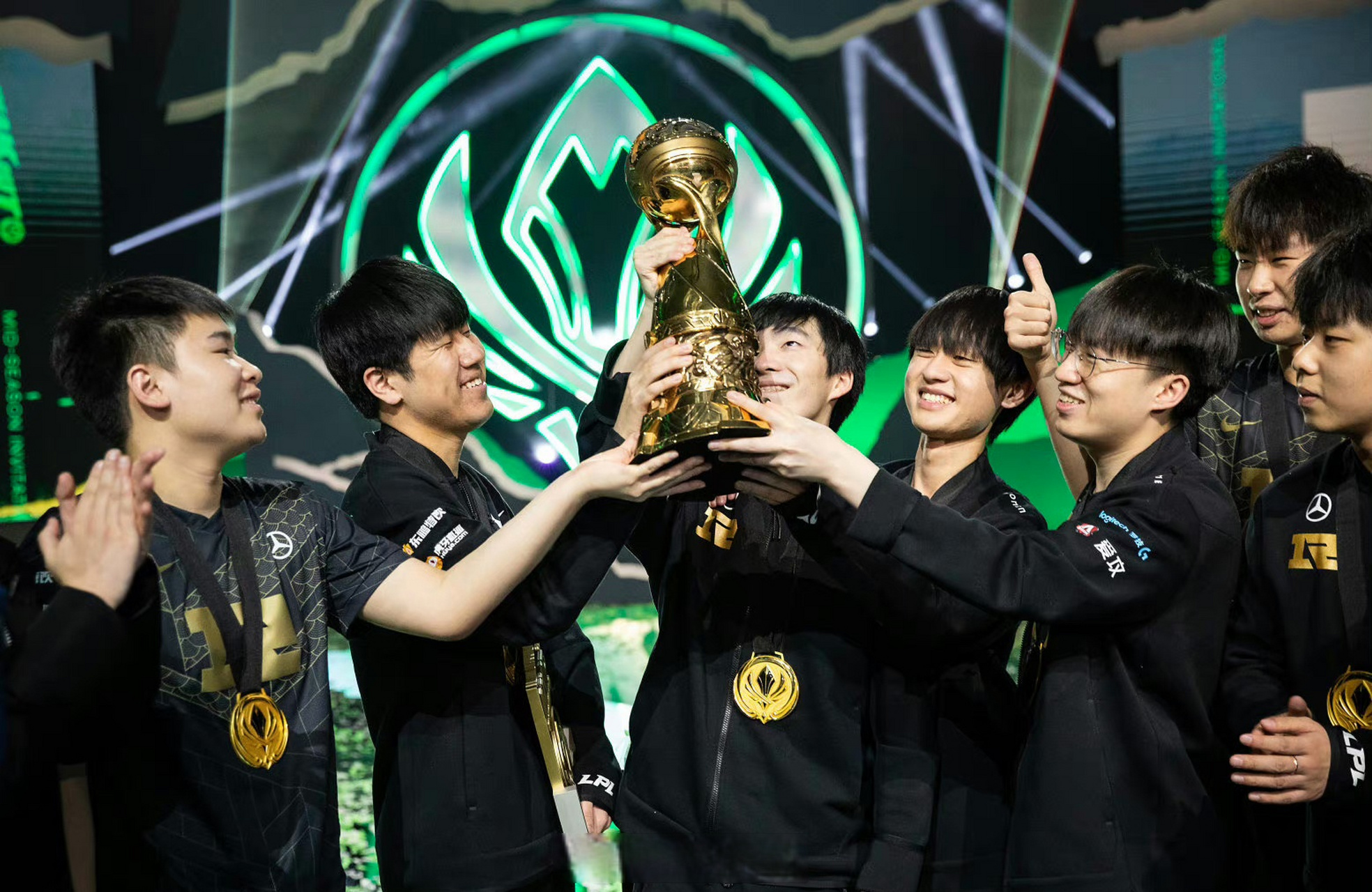 Scout巅峰对决,Ming与80激战RNG分钟,比分优势明显胜负难料!的简单介绍 Scout巅峰对决,Ming与80激战RNG分钟,比分优势明显胜负难料!的简单介绍